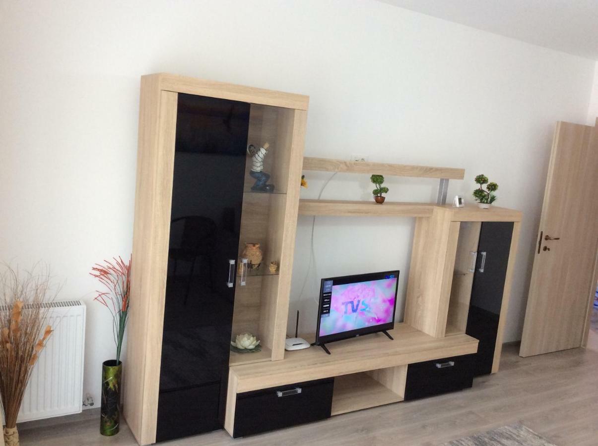 Bluewaves Apartment Mamaia Nord Navodari Bagian luar foto