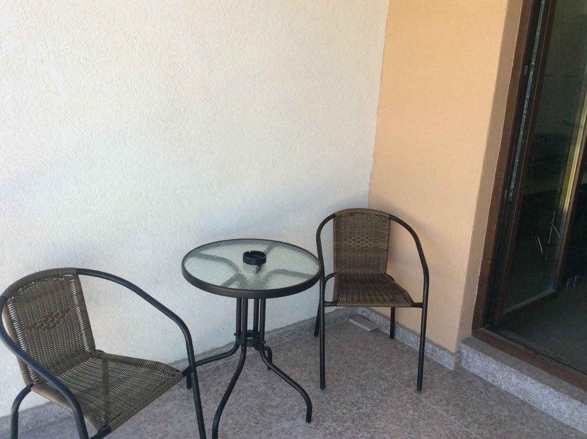 Bluewaves Apartment Mamaia Nord Navodari Bagian luar foto